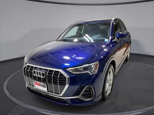 2023 Audi Q3 45 S line Premium