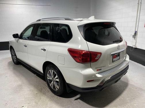 2020 Nissan Pathfinder S