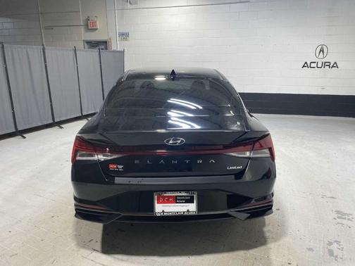 2023 Hyundai ELANTRA Limited