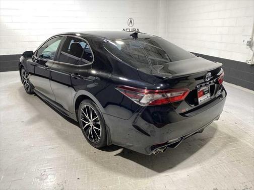 2024 Toyota Camry Hybrid SE