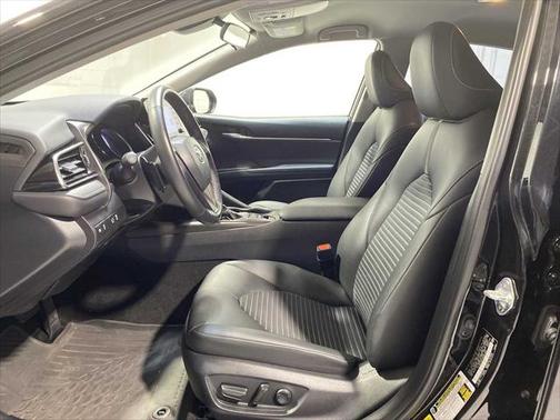 2024 Toyota Camry Hybrid SE