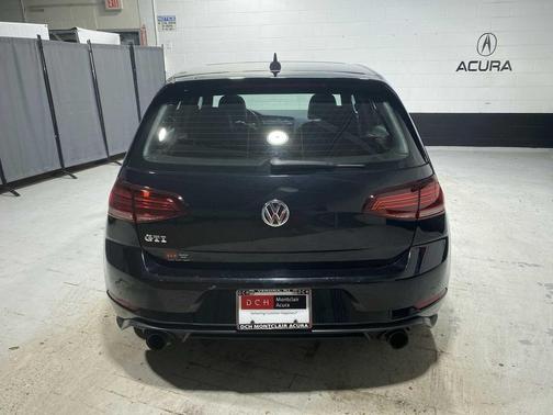 2018 Volkswagen Golf GTI 2.0T SE 4-Door