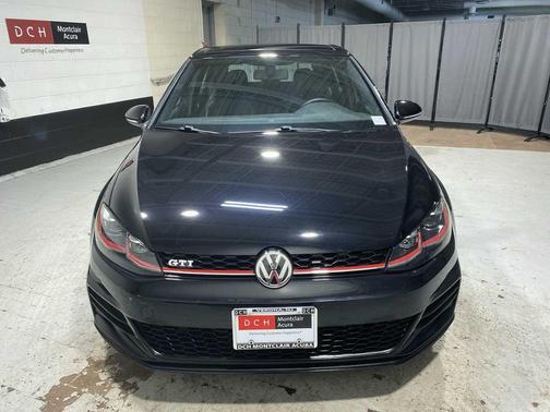2018 Volkswagen Golf GTI 2.0T SE 4-Door