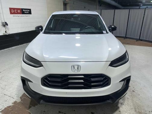 Platinum White Pearl 2025 Honda HR-V Sport
