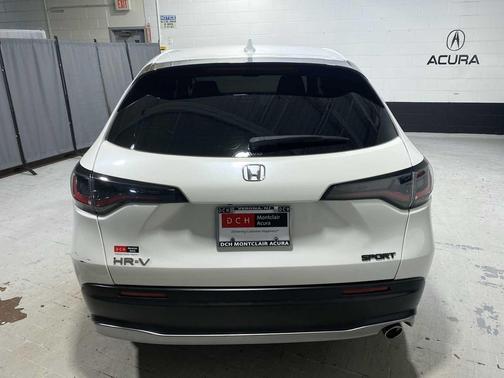 Platinum White Pearl 2025 Honda HR-V Sport