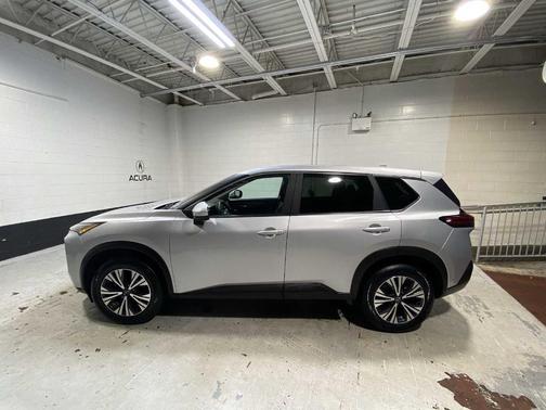 Brilliant Silver Metallic 2023 Nissan Rogue SV
