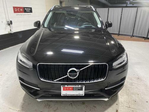 2019 Volvo XC90 T6 Momentum