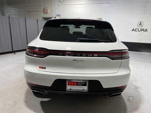 2020 Porsche Macan Base