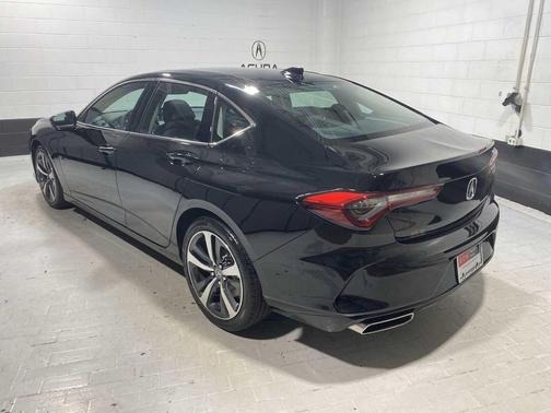 2025 Acura TLX Technology