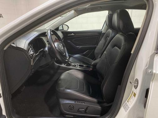 2019 Volkswagen Jetta 1.4T SEL Premium