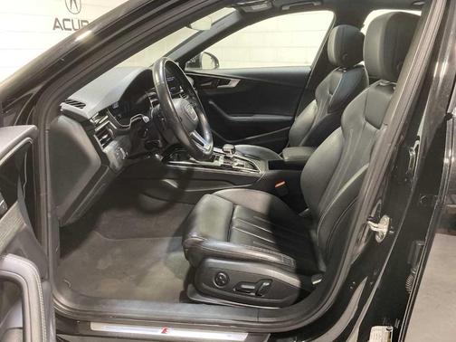 2023 Audi A4 45 S line Premium Plus