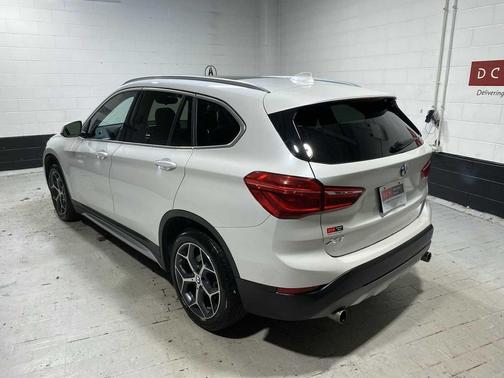 Mineral White Metallic 2018 BMW X1 xDrive28i