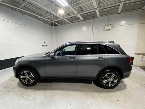 2017 Mercedes-Benz GLC 300 Base 4MATIC