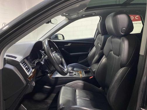 2018 Audi Q5 2.0T Premium Plus