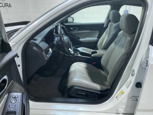 Platinum White Pearl 2023 Acura Integra Base