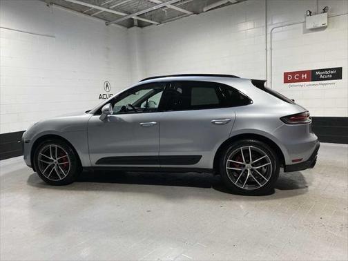 2022 Porsche Macan S