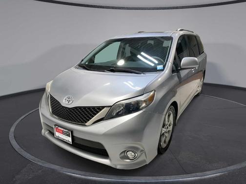 2011 Toyota Sienna SE