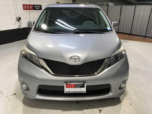 2011 Toyota Sienna SE