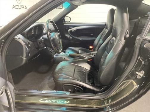 2000 Porsche 911 Carrera (M6)