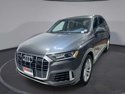 Samurai Gray Metallic 2021 Audi Q7 55 Premium Plus