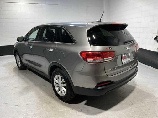 2016 Kia Sorento L