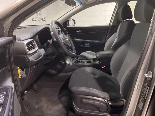 2016 Kia Sorento L