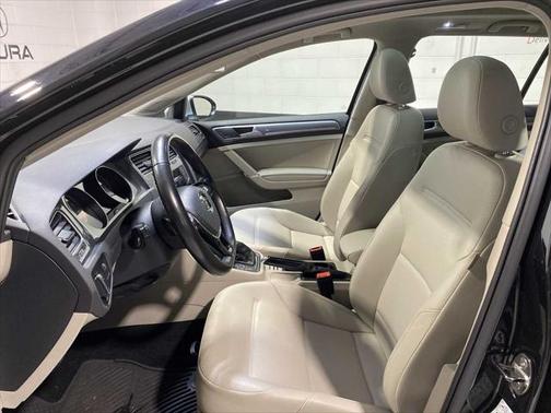 2017 Volkswagen Golf Alltrack TSI SE