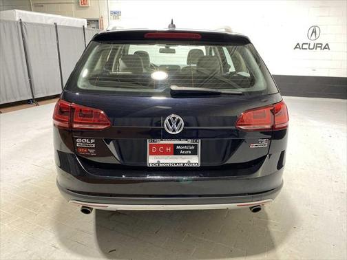 2017 Volkswagen Golf Alltrack TSI SE