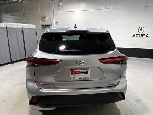 2022 Toyota Highlander LE