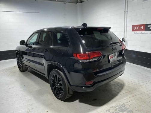2017 Jeep Grand Cherokee Altitude