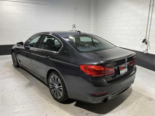 2019 BMW 530e xDrive iPerformance
