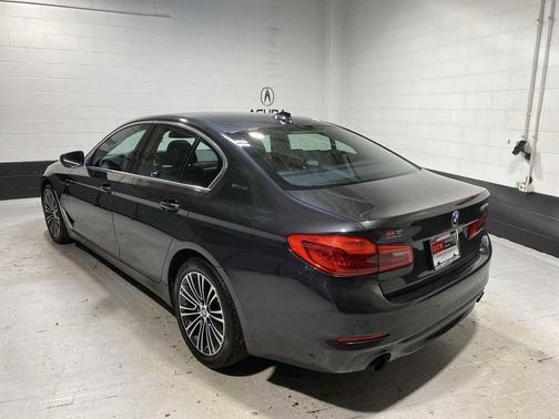 2019 BMW 530e xDrive iPerformance