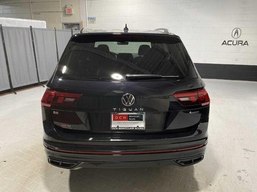 2022 Volkswagen Tiguan 2.0T SE R-Line Black