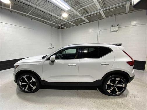2019 Volvo XC40 T5 Inscription