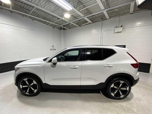 2019 Volvo XC40 T5 Inscription
