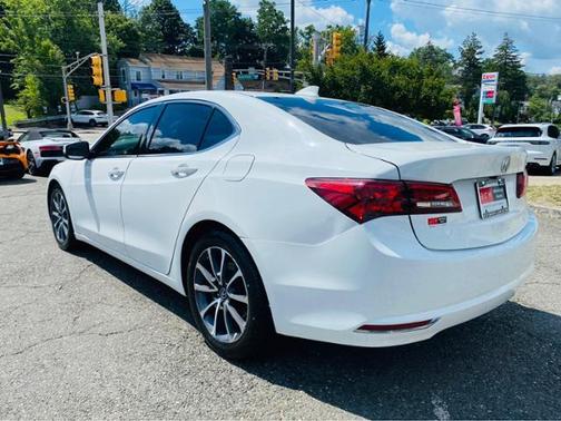 Photo 4 of 31 of 2015 Acura TLX V6 Tech
