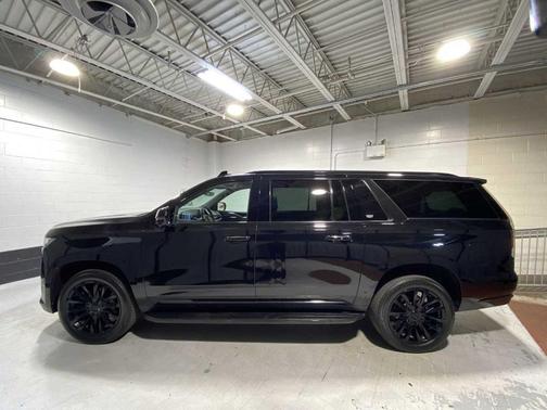 2021 Cadillac Escalade ESV Premium Luxury