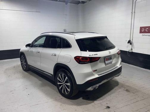 2023 Mercedes-Benz GLA 250 Base 4MATIC