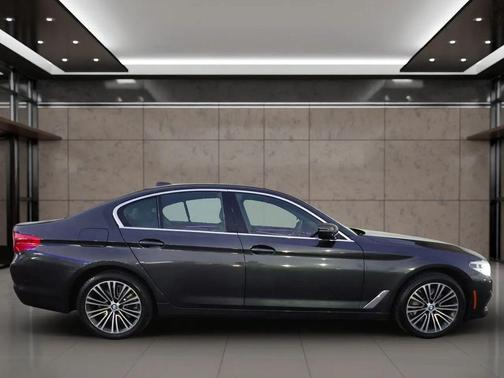 2020 BMW 530 530i