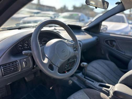 2003 Chevrolet Cavalier Base
