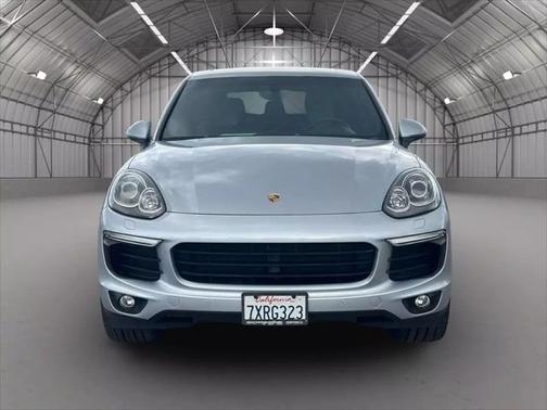 2017 Porsche Cayenne Platinum Edition