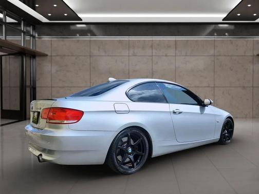 2009 BMW 335 335i