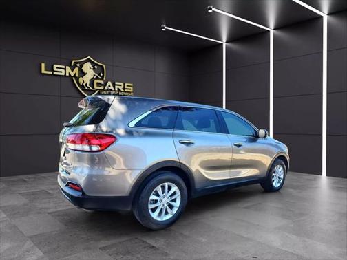 2018 Kia Sorento L