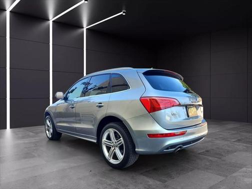 2011 Audi Q5 Premium Plus