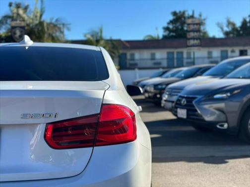 2018 BMW 320 i