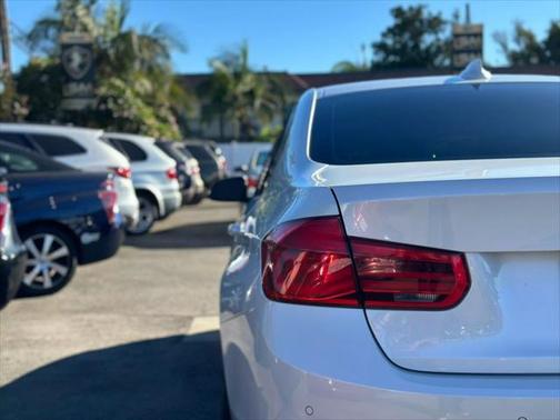 2018 BMW 320 i