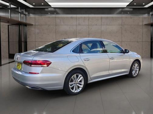 2020 Volkswagen Passat 2.0T SE