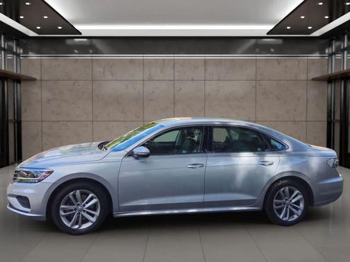 2020 Volkswagen Passat 2.0T SE