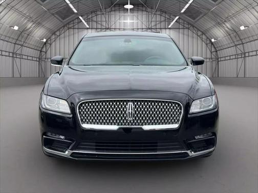 2018 Lincoln Continental Premiere