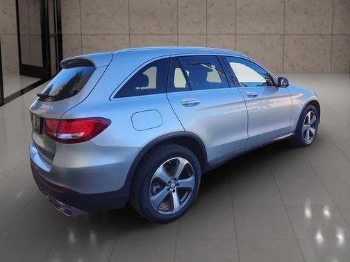 2017 Mercedes-Benz GLC 300 Base